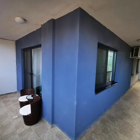 Apartment Paradise *